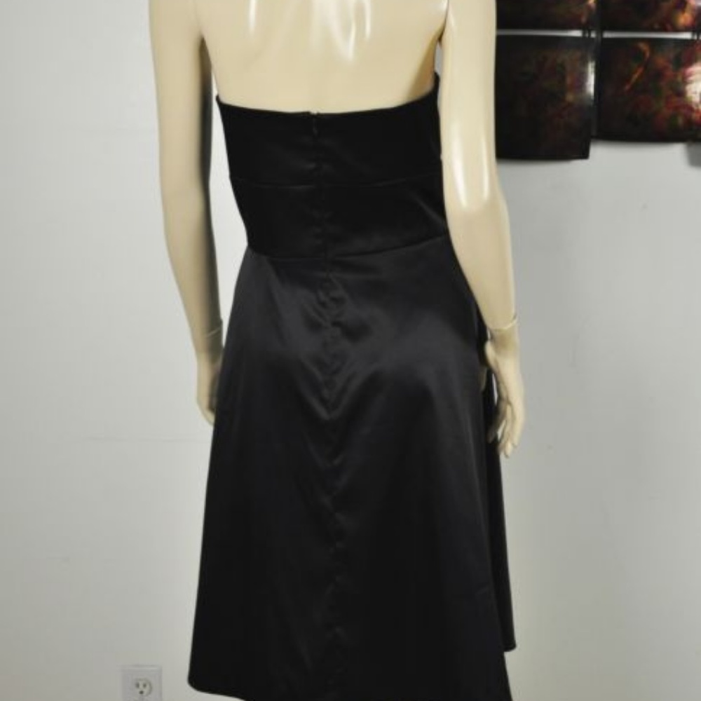WHITE HOUSE BLACK MARKET  STRAPLESS SATIN DRESS - Picture 2 of 5